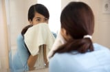 Khăn mặt, khăn tắm dùng lâu có mùi hôi và nhớt, làm theo cách này sạch, thơm như mới