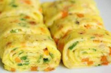 Rán trứng cho thêm vài giọt này trứng nở phồng, xốp, thơm ngon gấp đôi