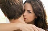 Phụ nữ dễ ngoại tình thường có điểm chung này, riêng số 2 rất nhiều cô nàng thú nhận 'rất chuẩn'