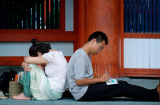 Dân gian bảo nhau: Đàn ông cắp chà, đàn bà làm tổ, 'cắp chà' là làm gì?