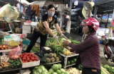Vì sao các bà nội trợ thông thái thường cầm theo một chai nước khi đi chợ? Tác dụng vô cùng thiết thực