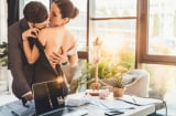 Đàn ông trung niên mê mệt 5 kiểu phụ nữ này: Kiểu đầu tiên khiến họ say đắm mãi không rời