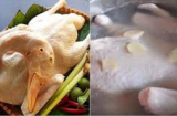 Luộc vịt đừng thả vào nồi nước lã, cho thêm thứ này, thịt thơm ngon hết sạch mùi hôi