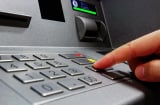Đi rút tiền nhưng bị nuốt thẻ ATM: Ấn ngay nút này lấy lại dễ dàng, không cần tốn thời gian chờ đợi