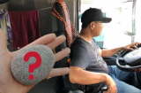 Vì sao nhiều tài xế đường dài luôn mang một viên sỏi bên cạnh?