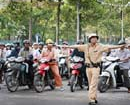 Sẽ xử lý CSGT đánh tài xế vì... không vượt đèn đỏ