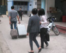 Nhà sập, chính quyền mặc dân lang thang tìm chỗ ngủ đêm?