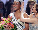 Leila Lopes đăng quang Hoa hậu Hoàn vũ