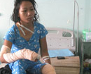 Người chồng bệnh tật vượt cả ngàn cây số chỉ để... truy sát vợ