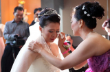 Hộp quà bất ngờ của mẹ chồng cũ ngày tái hôn khiến tôi và toàn bộ quan khách không sao cầm được nước mắt