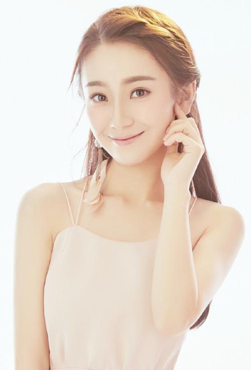 Những thí sinh Hoa hậu Việt Nam thừa mỡ, thiếu sắc