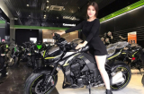 Sục sôi với “xế khủng” trị giá nửa tỷ đồng cô nàng xinh đẹp tặng chồng ngày sinh nhật