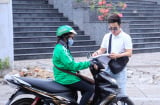 Sau vi phạm đỗ xe trên vỉa hè, Quách Tuấn Du bán xế hộp, bắt xe ôm đi nộp phạt