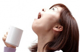 Sai lầm chết người khi dùng nước muối súc miệng kiểu này quá nhiều người mắc