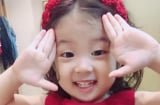 Phát cuồng với clip bà cụ non 3 tuổi lôi đủ lý do để khuyên bố đừng uống nhiều rượu, hút nhiều thuốc