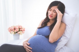 Bà bầu bị táo bón có nguy hiểm không?