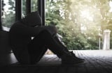 Tôi sững sờ khi phát hiện sự thật mỗi lần vợ ôm con về ngoại
