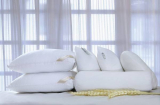 Mẹo tẩy trắng ruột gối đánh bay vết ố vàng đơn giản chị em nhất định phải biết.