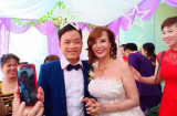 Thì ra mối tình của cặp đôi chồng 26, vợ 61 tuổi đã tuổi khiến dân tình dậy sóng như thế này