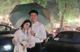 Ông xã ca nương Kiều Anh quỳ gối dưới mưa, tặng vợ món quà 'khủng'