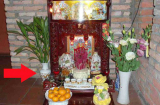 Bàn thờ Thần Tài cứ đặt kiểu này, bảo sao ngày nào cũng cầu khấn mà mãi không có lộc, tiền đội nón đi