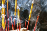 Cuối năm rút chân nhang, lau dọn bàn thờ lúc nào chuẩn nhất để được gia tiên phù hộ, độ mệnh, ban phước ?