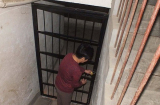 Người chồng nhốt vợ dưới tầng hầm 2 năm, nhưng hành động này mới khiến mọi người kinh hãi