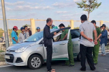 Tài xế taxi bị 2 hành khách dùng dao cứa cổ dã man trong đêm