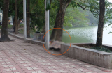 Bơi ra tháp Rùa mặc nhiều người can ngăn, một người đàn ông chết đuối giữa hồ