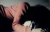 Đến nhà bạn nhậu say, bé gái 15 tuổi bị 2 nam thanh niên thay nhau xâm hại