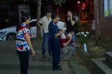 Xót xa bé trai 3 tuổi rơi từ cửa thông gió nhà vệ sinh tầng 6 xuống đất t.ử v.ong thương tâm
