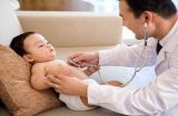 5 bệnh di truyền xuất hiện sớm ở trẻ sơ sinh, mẹ thương con cần phải biết để cứu con kịp thời