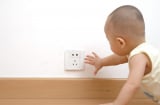 Bố mẹ hãy coi chừng chớ để trẻ tiếp xúc với đồ vật này kẻo 'mất con' lúc nào không biết