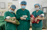 Hy hữu: Thai phụ sinh 3 bé trai 'cùng trứng' giống nhau y hệt, 200 triệu ca mới có 1