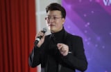 Sỹ Luân trở lại showbiz sau 10 năm bị tai nạn, phải sống trong bóng tối