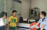 Đến đồn cảnh sát, cậu bé khóc lóc rồi xin được dọn khỏi nhà, biết được lý do mọi người đều ngỡ ngàng
