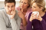 Phải lựa chọn giữa Mẹ và Vợ: Đàn ông sẽ chọn ai? Câu trả lời khiến chị em bất ngờ