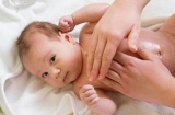 Phấn rôm tưởng lành nhưng có thể gây ung thư cho trẻ, dành 1 phút đọc để không hại bé yêu của mình
