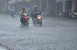 Mưa dông kèm lốc, có sét và gió giật mạnh vào chiều tối nay tại Hà Nội