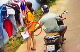 Bị gã đàn ông sàm sỡ khi đang đứng phơi đồ nhưng cô gái lại bị dân mạng chỉ trích vì chi tiết này
