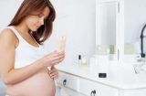 Mẹ bầu chớ dại động tới 6 món mỹ phẩm dễ gây dị tật cho thai nhi này kẻo hối hận không kịp