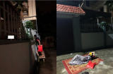 Xin lỗi bạn gái bất thành, anh chàng mượn chiếu ngủ luôn trước cổng nhà người yêu