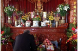 Đặt loài hoa này lên bàn thờ Thần Tài phật ý, quay mặt bỏ đi, bạn có cầu khấn thế nào cũng vô ích