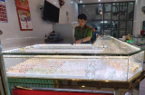 Trộm 'khoắng sạch' tiệm vàng vì ông chủ mải xem U22 Việt Nam đá với Indonesia