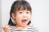 Cho con ăn sữa chua nhớ chọn khung giờ này, bé hấp thu toàn bộ giá trị dinh dưỡng, tăng chiều cao vượt trội