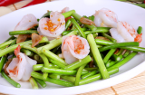 Đổi món cho cả nhà với món ngồng tỏi xào tươi, vừa ngon vừa khỏi lo cảm cúm khi trời lạnh