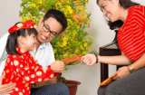 Lấy tiền lì xì của con, cha mẹ có thể bị phạt đến 1 triệu đồng