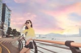 Trên phim mặc đồ giản dị là thế nhưng ngoài đời Phương Oanh lại cực sành điệu, cá tính