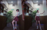 Elly Trần bỗng hóa nữ sinh, tưởng kín đáo nào ngờ cũng sexy đến lạ