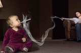 Bé trai 2 tuổi đã mắc ung thư phổi chỉ vì lối sống sai lầm của người lớn
